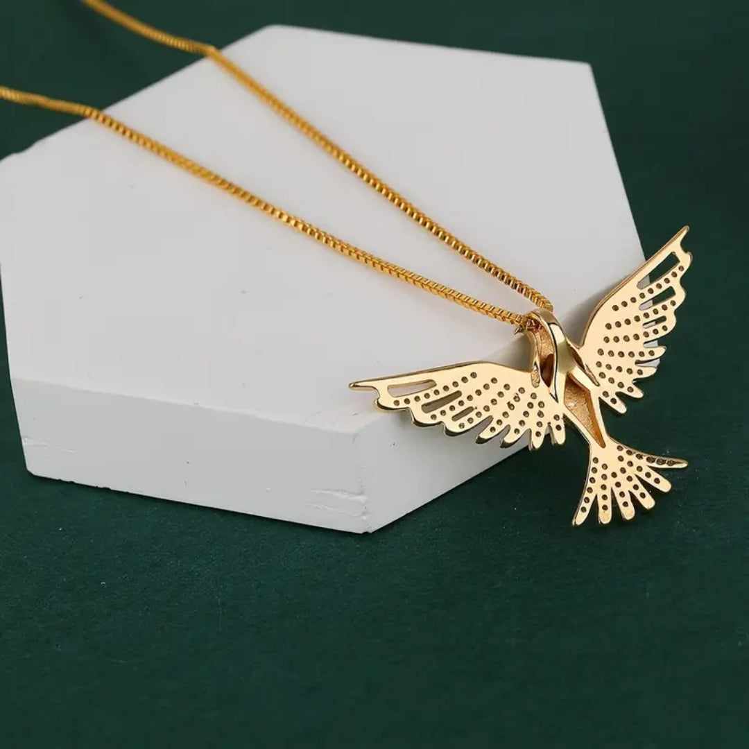 Beautiful Gold Necklace with Unique Style