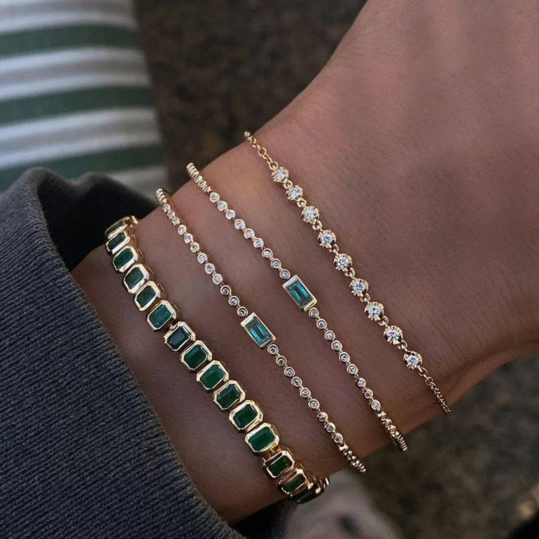 Exquisite Emerald Bracelet Set